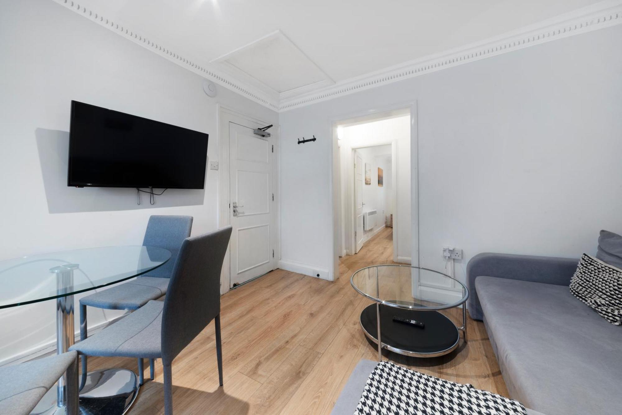 2 Bed Piccadilly Apartment 4 London Exterior photo
