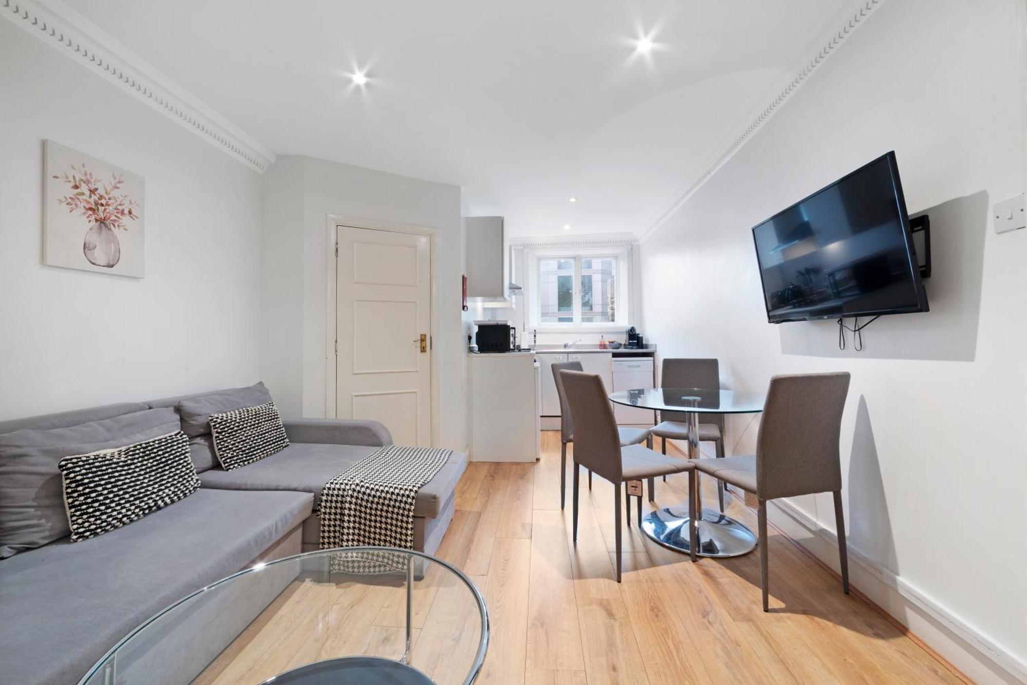 2 Bed Piccadilly Apartment 4 London Exterior photo